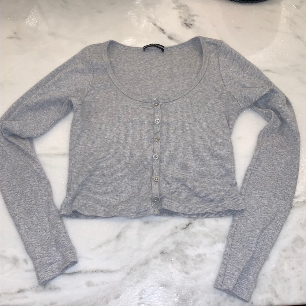 Cropped long sleeve Brandy Melville shirt